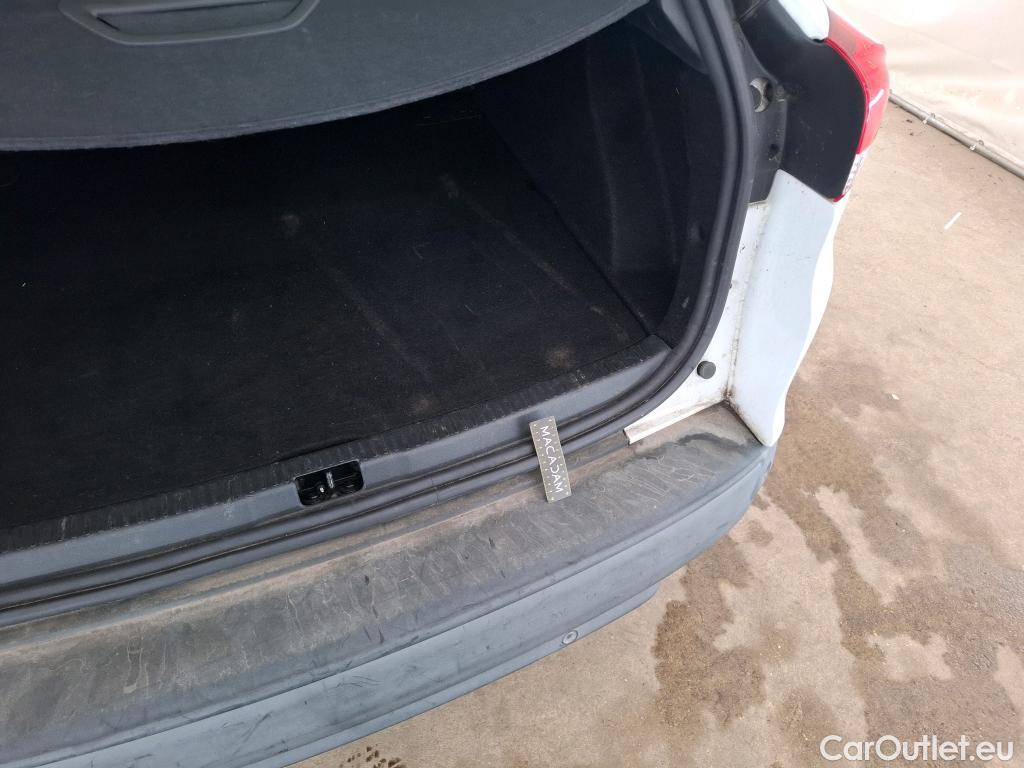  Renault  Clio  IV Grandtour Business 0.9 TCe 90CV BVM5 E6 #9