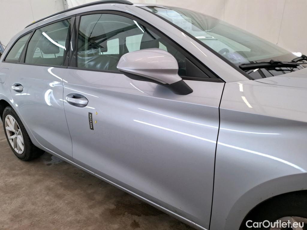  Seat  Leon SEAT  Sportstourer / 2020 / 5P / Break 1.0 eTSI 110 DSG S&S Style Business #32