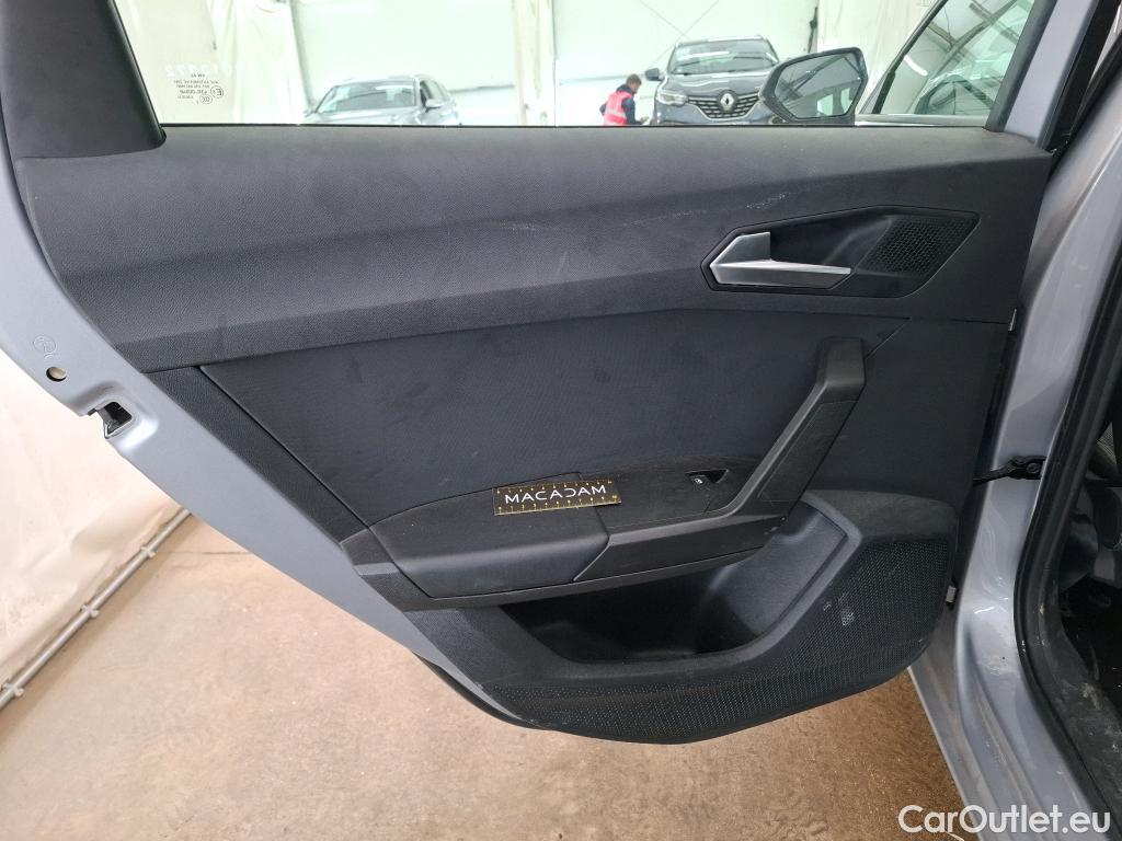  Seat  Leon SEAT  Sportstourer / 2020 / 5P / Break 1.0 eTSI 110 DSG S&S Style Business #17