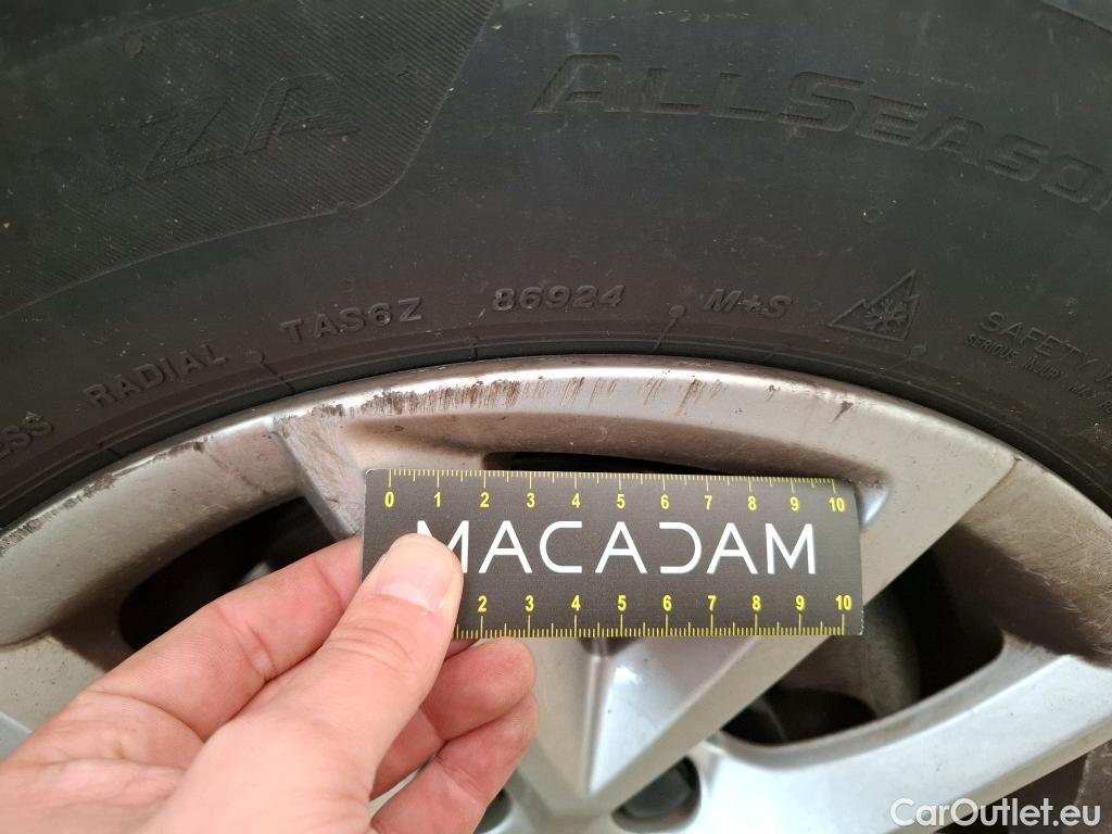  Seat  Leon SEAT  Sportstourer / 2020 / 5P / Break 1.0 eTSI 110 DSG S&S Style Business #13