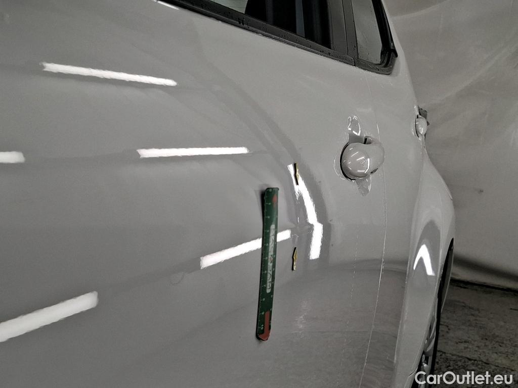  Toyota  Yaris TOYOTA  Hybride / 2019 / 5P / Berline Hybride 116h France #2