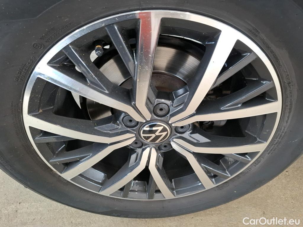  Volkswagen  Tiguan VOLKSWAGEN  / 2020 / 5P / SUV 2.0 TDI 150 DSG7 Life Business #12