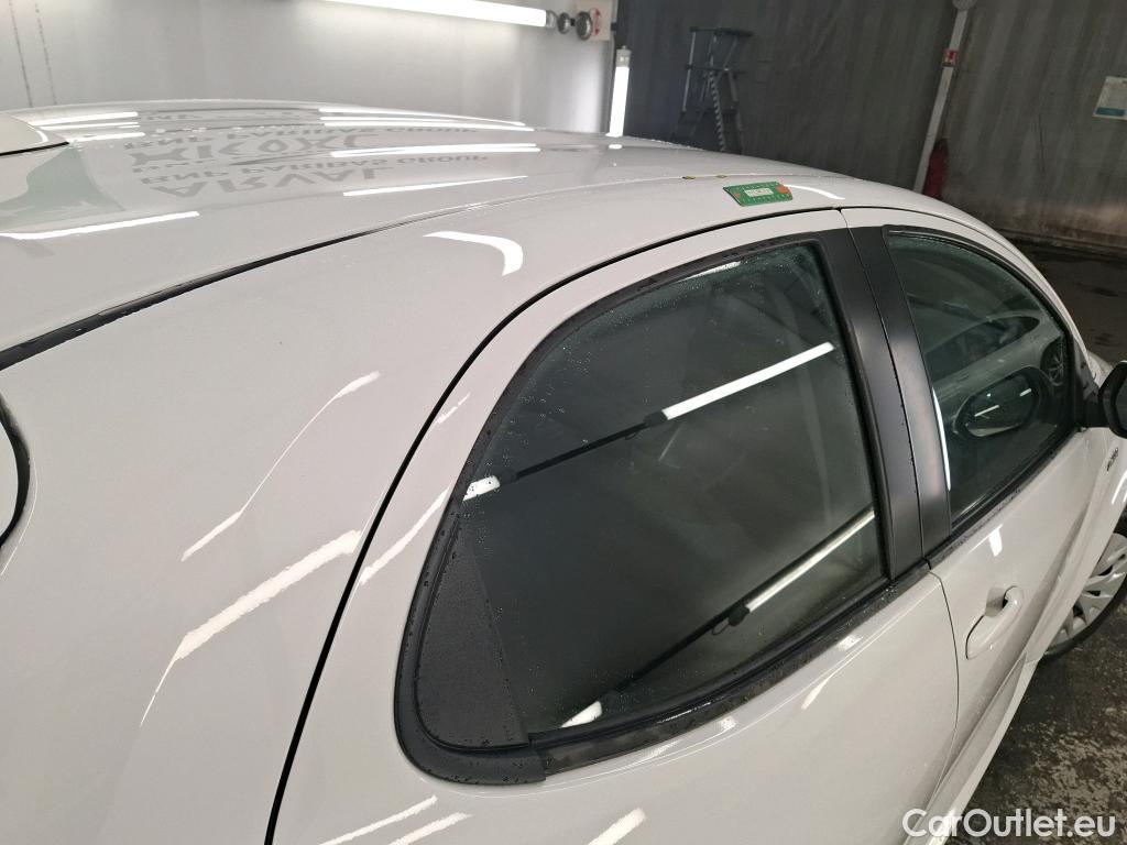  Toyota  Yaris TOYOTA  Hybride / 2019 / 5P / Berline Hybride 116h France #9