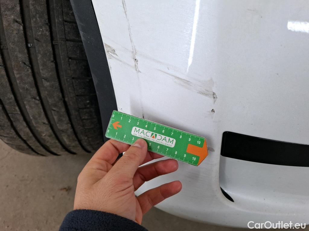  Tesla  Model Y TESLA  / 2021 / 5P / SUV RWD #47