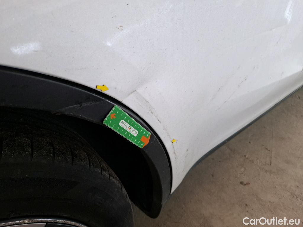  Tesla  Model Y TESLA  / 2021 / 5P / SUV RWD #18