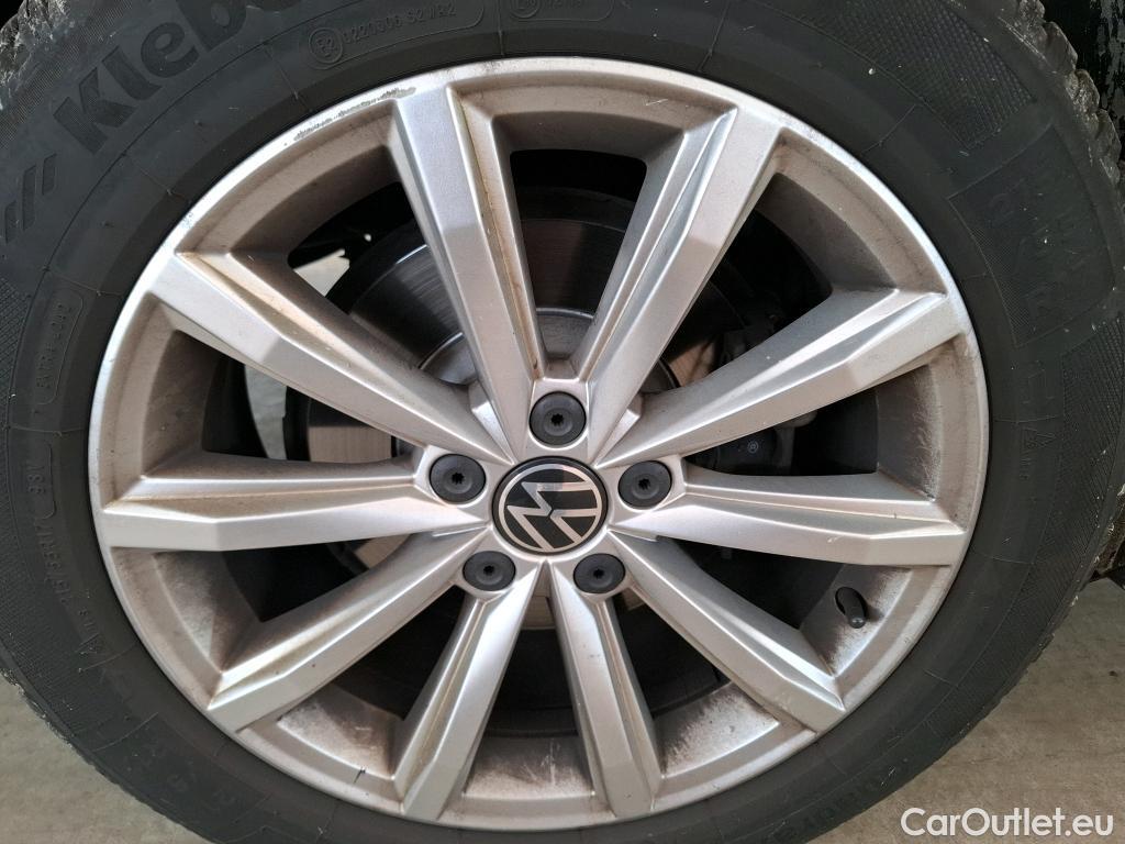  Volkswagen  Passat VOLKSWAGEN  SW / 2019 / 5P / Break 2.0 TDI 150 SCR DSG7 SW LOUNGE #26