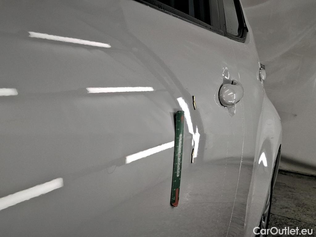  Toyota  Yaris TOYOTA  Hybride / 2019 / 5P / Berline Hybride 116h France #3