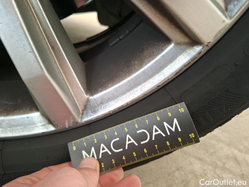  Volkswagen  Passat VOLKSWAGEN  SW / 2019 / 5P / Break 2.0 TDI 150 SCR DSG7 SW LOUNGE #14