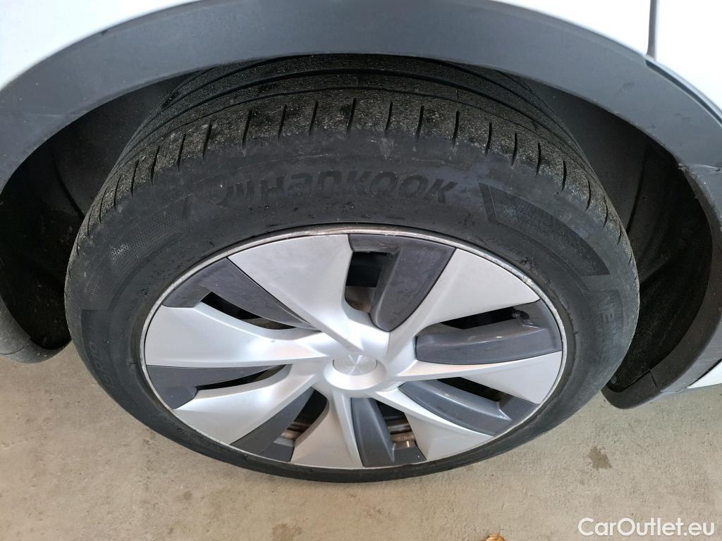  Tesla  Model Y TESLA  / 2021 / 5P / SUV RWD #25