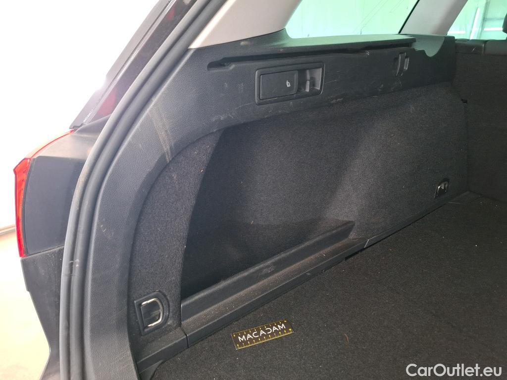  Volkswagen  Passat VOLKSWAGEN  SW / 2019 / 5P / Break 2.0 TDI 150 SCR DSG7 SW LOUNGE #22