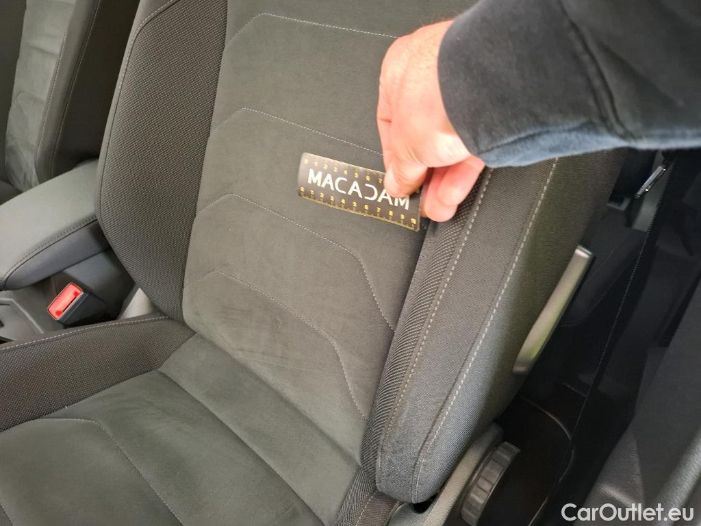  Volkswagen  Tiguan VOLKSWAGEN  Allspace / 2017 / 5P / SUV 1.5 TSI 150 EVO DSG7 Carat #16