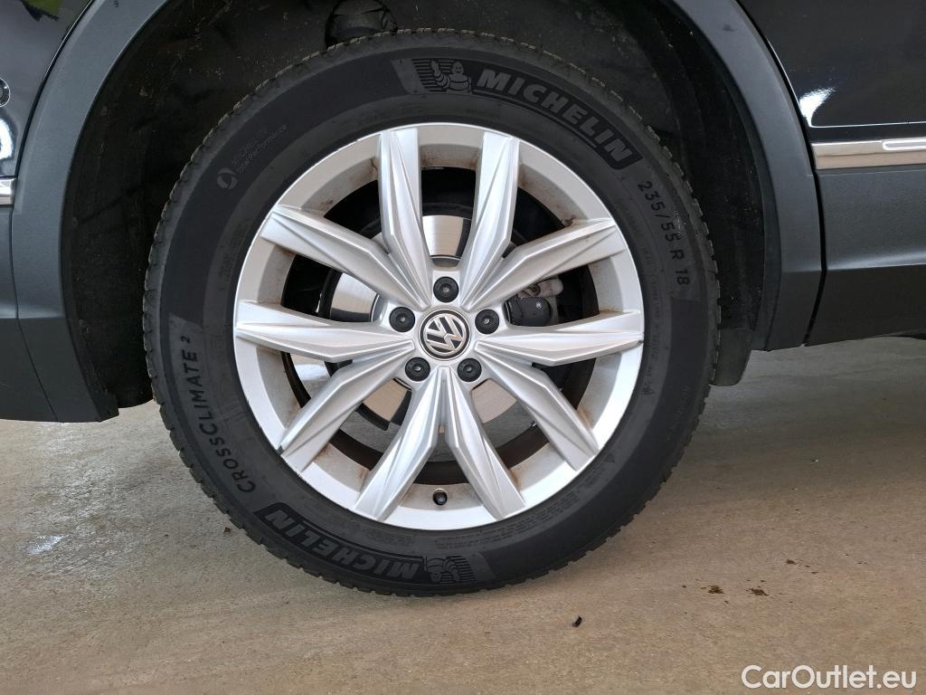  Volkswagen  Tiguan VOLKSWAGEN  Allspace / 2017 / 5P / SUV 1.5 TSI 150 EVO DSG7 Carat #14