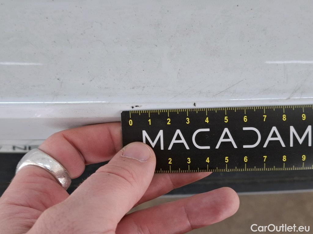  Volkswagen  T-ROC VOLKSWAGEN  / 2017 / 5P / SUV 1.5 TSI 150 EVO LOUNGE BUSINESS DSG7 #9