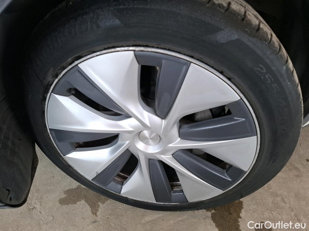  Tesla  Model Y TESLA  / 2021 / 5P / SUV RWD #35