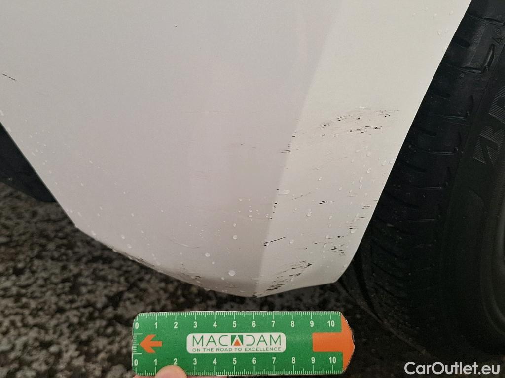  Toyota  Yaris TOYOTA  Hybride / 2019 / 5P / Berline Hybride 116h France #8