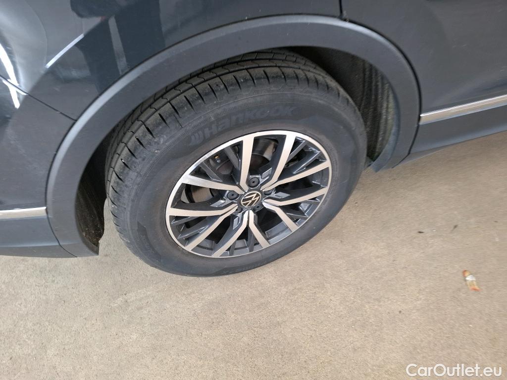  Volkswagen  Tiguan VOLKSWAGEN  / 2020 / 5P / SUV 2.0 TDI 150 DSG7 Life Business #11