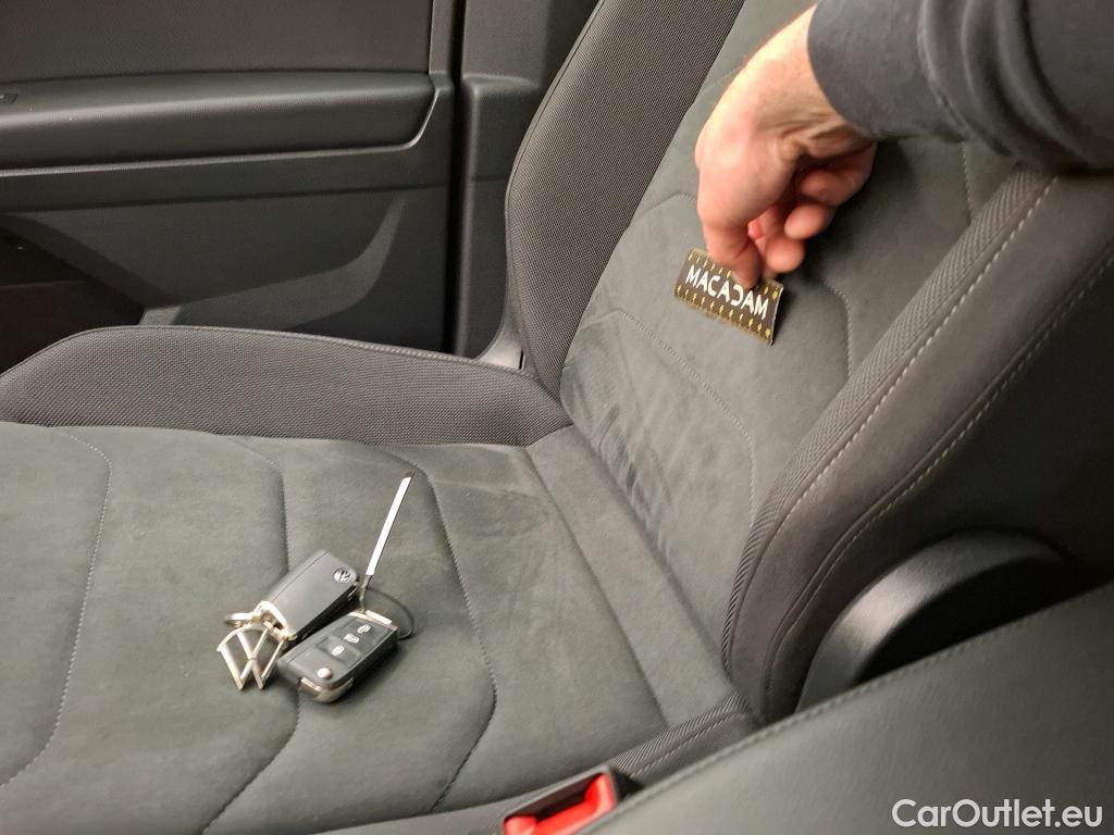  Volkswagen  Tiguan VOLKSWAGEN  Allspace / 2017 / 5P / SUV 1.5 TSI 150 EVO DSG7 Carat #15