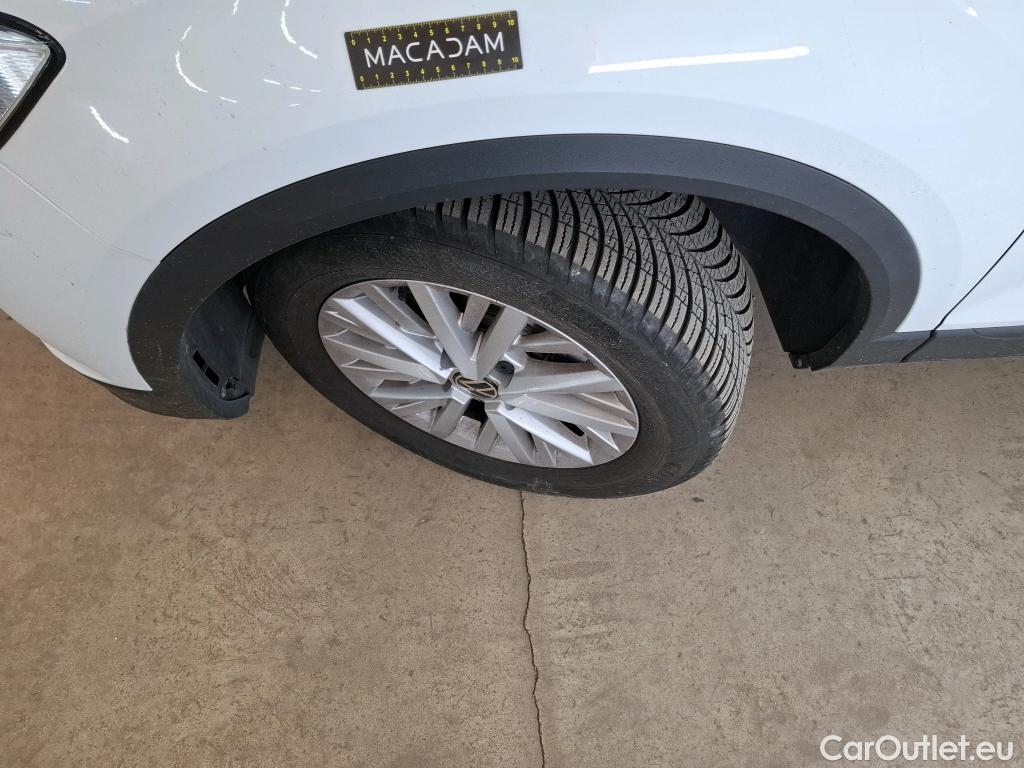  Volkswagen  T-ROC VOLKSWAGEN  / 2017 / 5P / SUV 1.5 TSI 150 EVO LOUNGE BUSINESS DSG7 #17