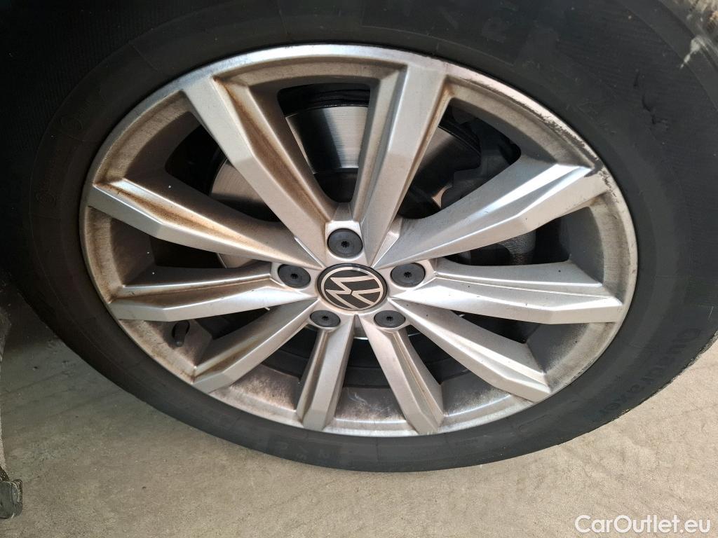  Volkswagen  Passat VOLKSWAGEN  SW / 2019 / 5P / Break 2.0 TDI 150 SCR DSG7 SW LOUNGE #11