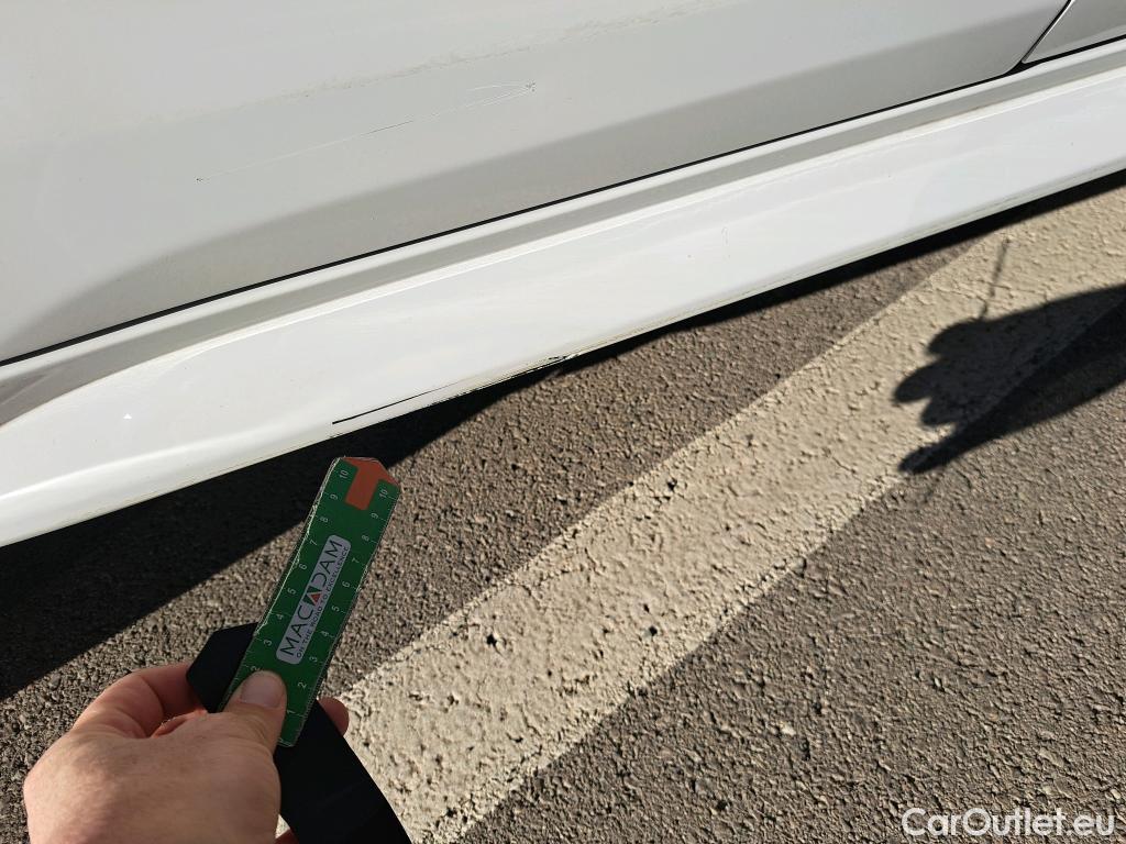  Toyota  Corolla TOYOTA  1.8 125H ACTIVE TECH E-CVT #19