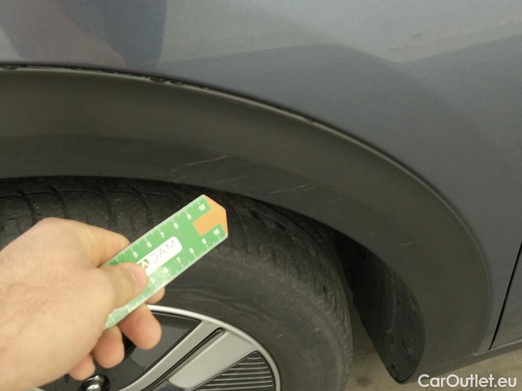  KIA  Niro KIA  / 2019 / 5P / crossover 1.6 GDi HEV 104kW (141CV) Drive #22