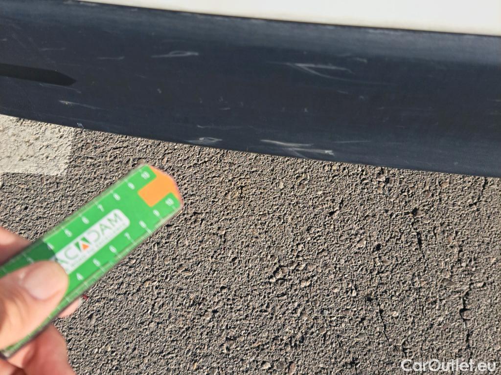  Toyota  Prius TOYOTA  / 2018 / 5P / berlina con portón 1.8  AWD-i #23