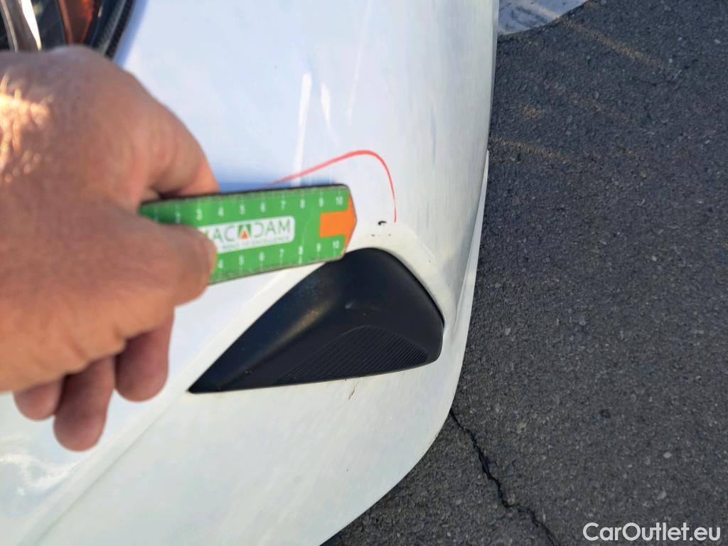  Toyota  Prius TOYOTA  / 2018 / 5P / berlina con portón 1.8  AWD-i #47