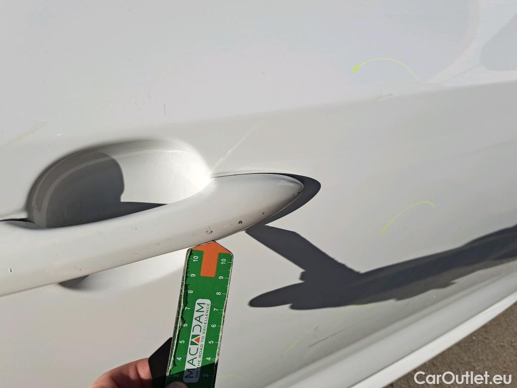  Toyota  Corolla TOYOTA  1.8 125H ACTIVE TECH E-CVT #42