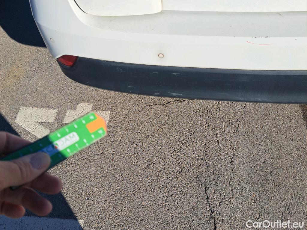  Toyota  Prius TOYOTA  / 2018 / 5P / berlina con portón 1.8  AWD-i #21