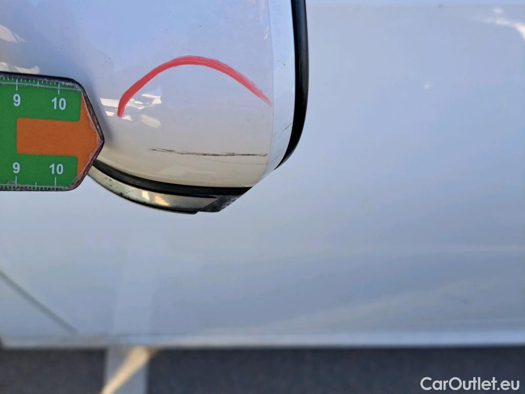  Toyota  Prius TOYOTA  / 2018 / 5P / berlina con portón 1.8  AWD-i #49