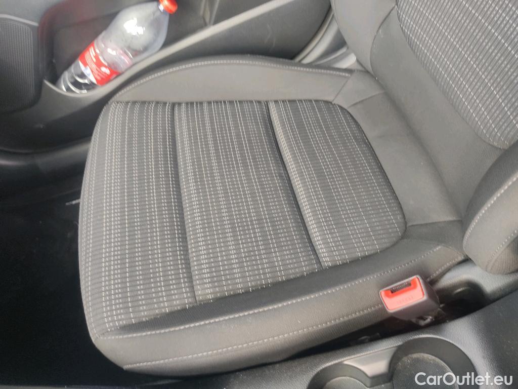  KIA  STONIC KIA  / 2017 / 5P / todoterreno 1.0 T-GDi 88kW (120CV) MHEV iMT Drive #16