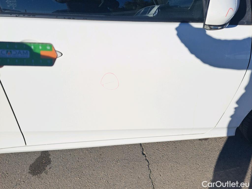  Toyota  Prius TOYOTA  / 2018 / 5P / berlina con portón 1.8  AWD-i #10