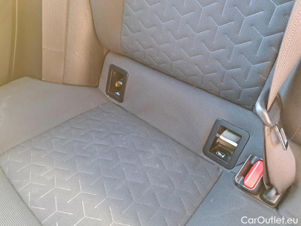  Toyota  Corolla TOYOTA  1.8 125H ACTIVE TECH E-CVT #32