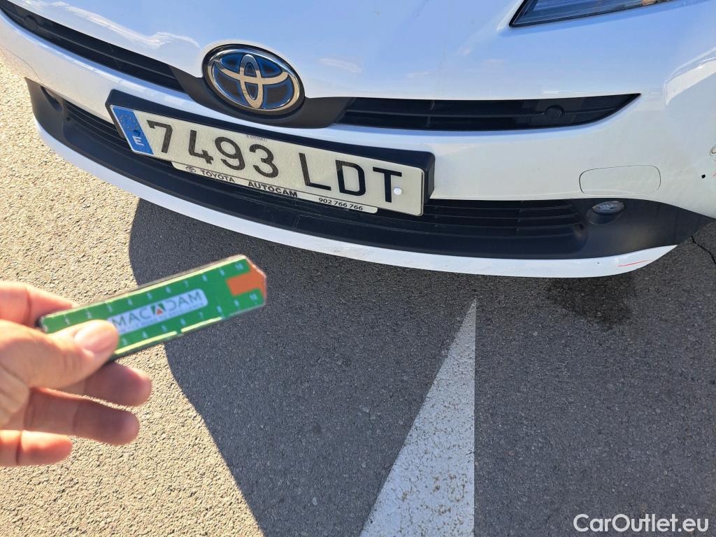  Toyota  Prius TOYOTA  / 2018 / 5P / berlina con portón 1.8  AWD-i #30