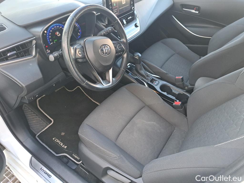  Toyota  Corolla TOYOTA  1.8 125H ACTIVE TECH E-CVT #24