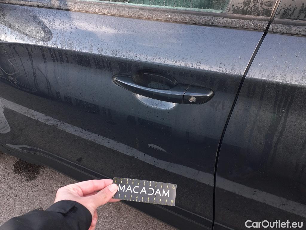  Hyundai  Konna HYUNDAI Kona / 2020 / 5P / todoterreno 1.6 GDI HEV Maxx DCT #3