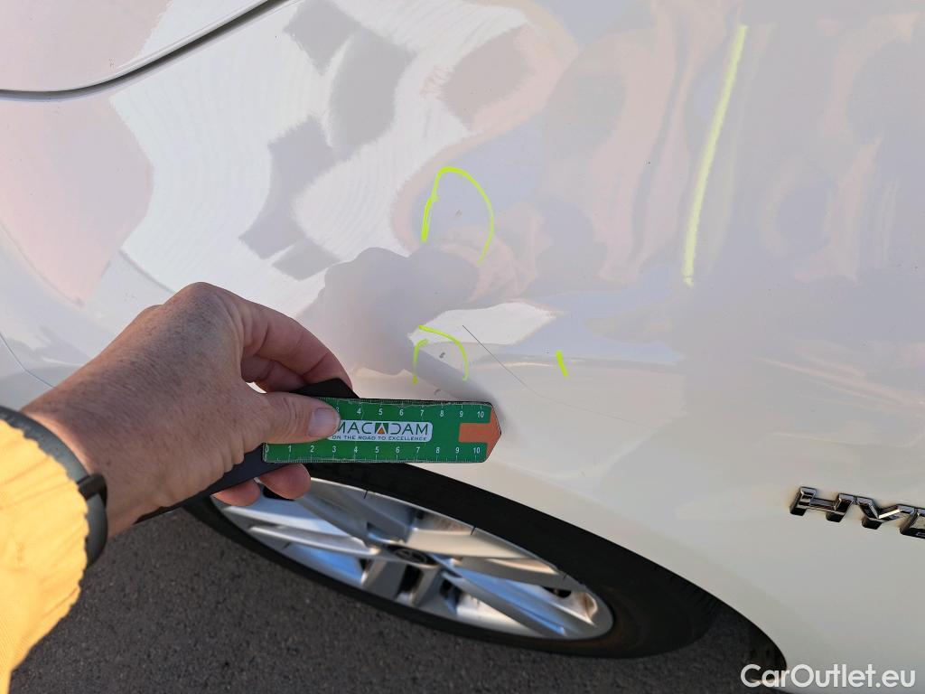  Toyota  Corolla TOYOTA  1.8 125H ACTIVE TECH E-CVT #26