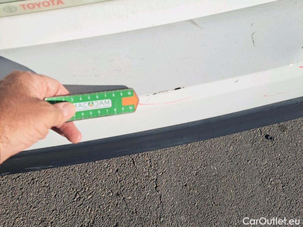  Toyota  Prius TOYOTA  / 2018 / 5P / berlina con portón 1.8  AWD-i #35