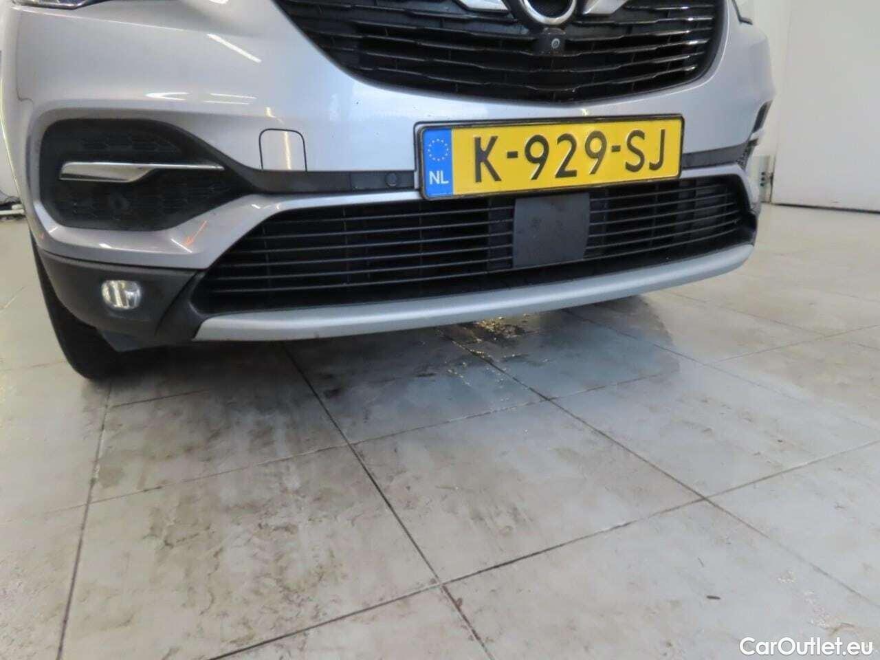  Opel   Grandland X 1.2 Turbo Bus. Eleg. #16