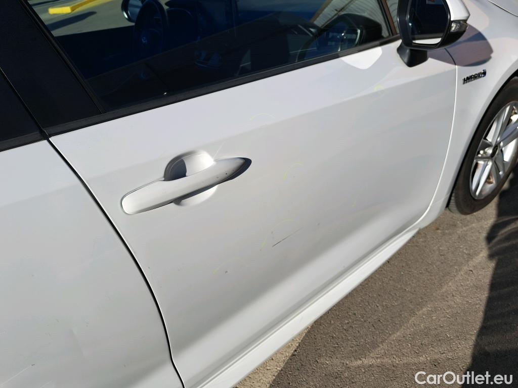  Toyota  Corolla TOYOTA  1.8 125H ACTIVE TECH E-CVT #41