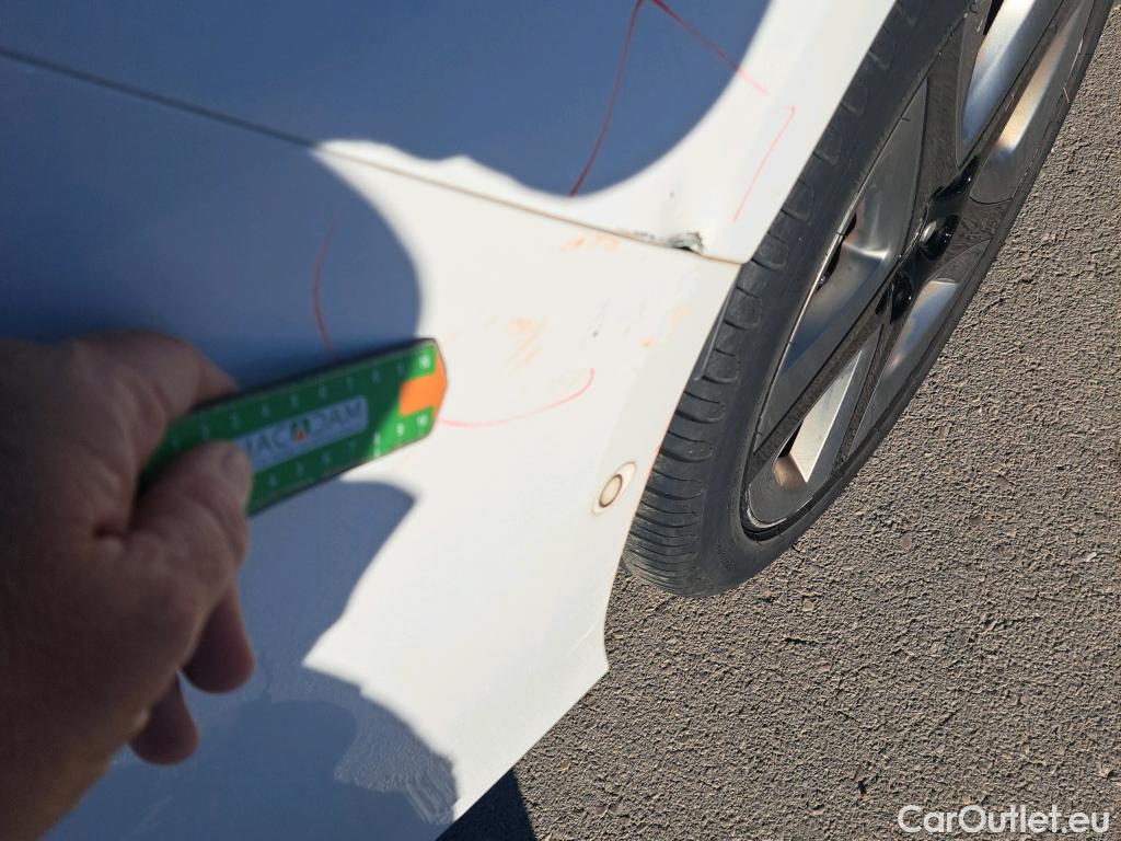  Toyota  Prius TOYOTA  / 2018 / 5P / berlina con portón 1.8  AWD-i #33