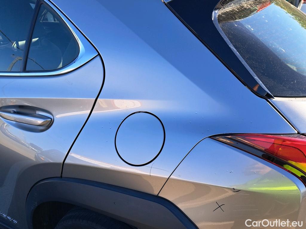  Lexus  UX LEXUS  / 2018 / 5P / todoterreno 2.0 250h Premium #21