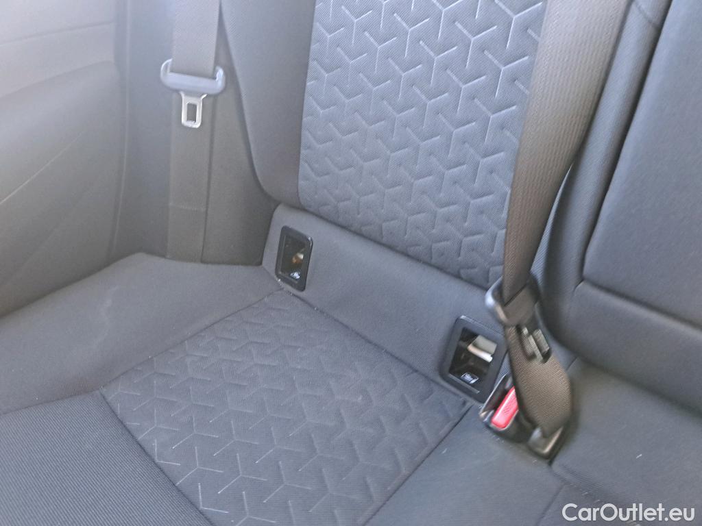  Toyota  Corolla TOYOTA  1.8 125H ACTIVE TECH E-CVT #31