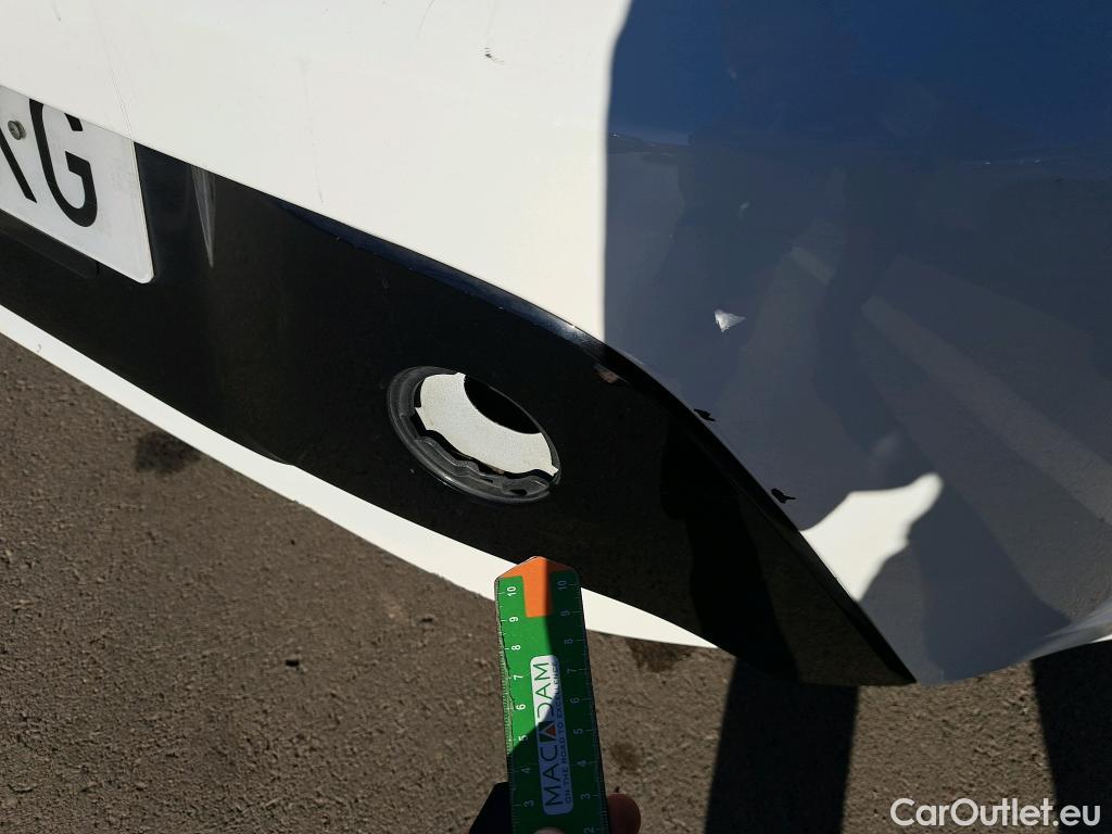  Toyota  Corolla TOYOTA  1.8 125H ACTIVE TECH E-CVT #40