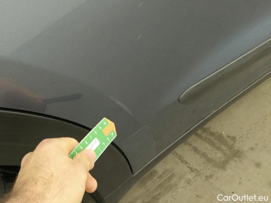  KIA  Niro KIA  / 2019 / 5P / crossover 1.6 GDi HEV 104kW (141CV) Drive #2