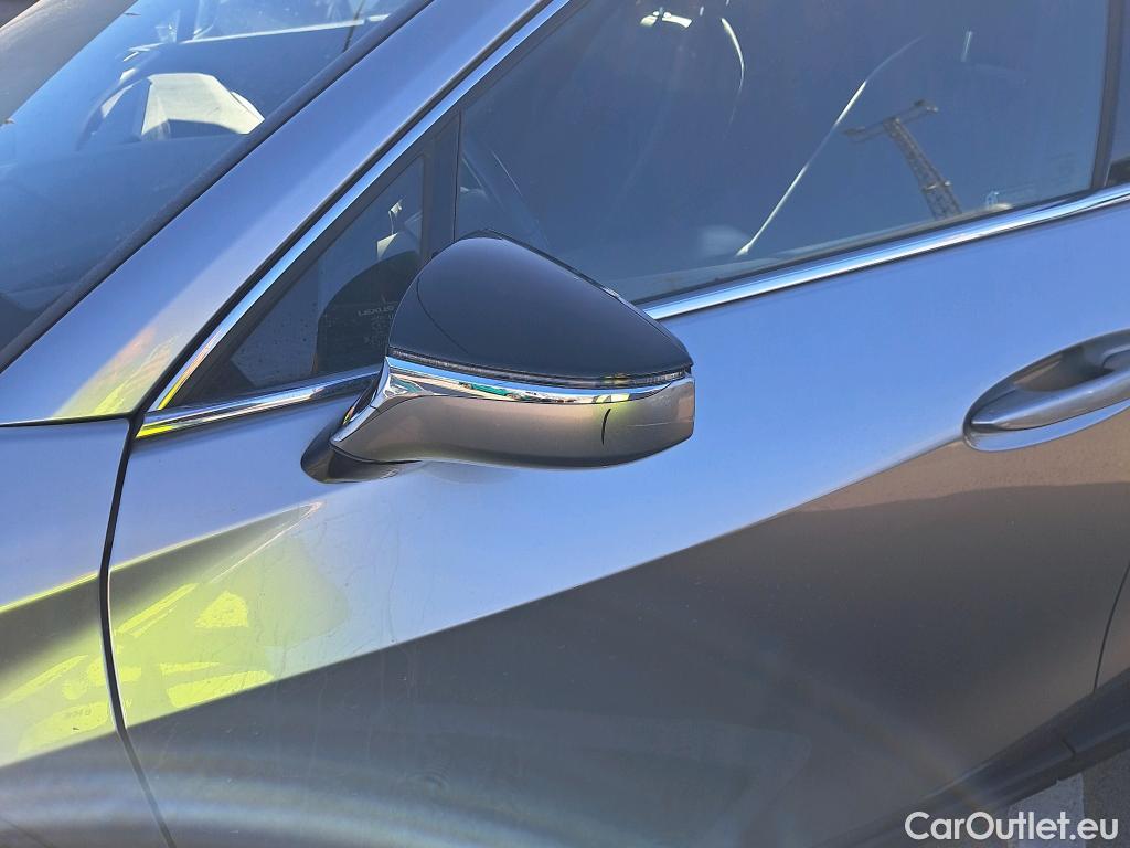  Lexus  UX LEXUS  / 2018 / 5P / todoterreno 2.0 250h Premium #11