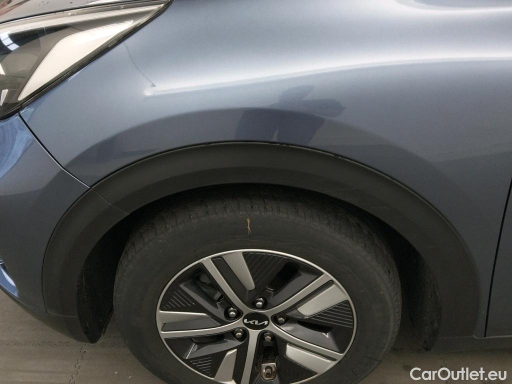  KIA  Niro KIA  / 2019 / 5P / crossover 1.6 GDi HEV 104kW (141CV) Drive #21