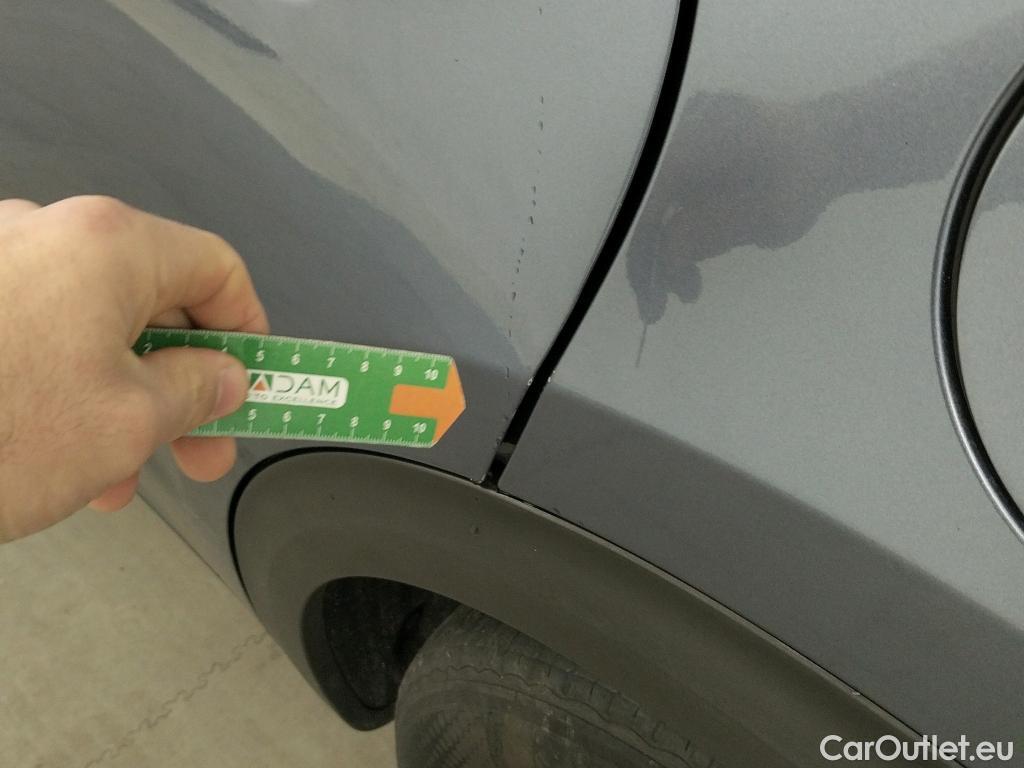  KIA  Niro KIA  / 2019 / 5P / crossover 1.6 GDi HEV 104kW (141CV) Drive #28