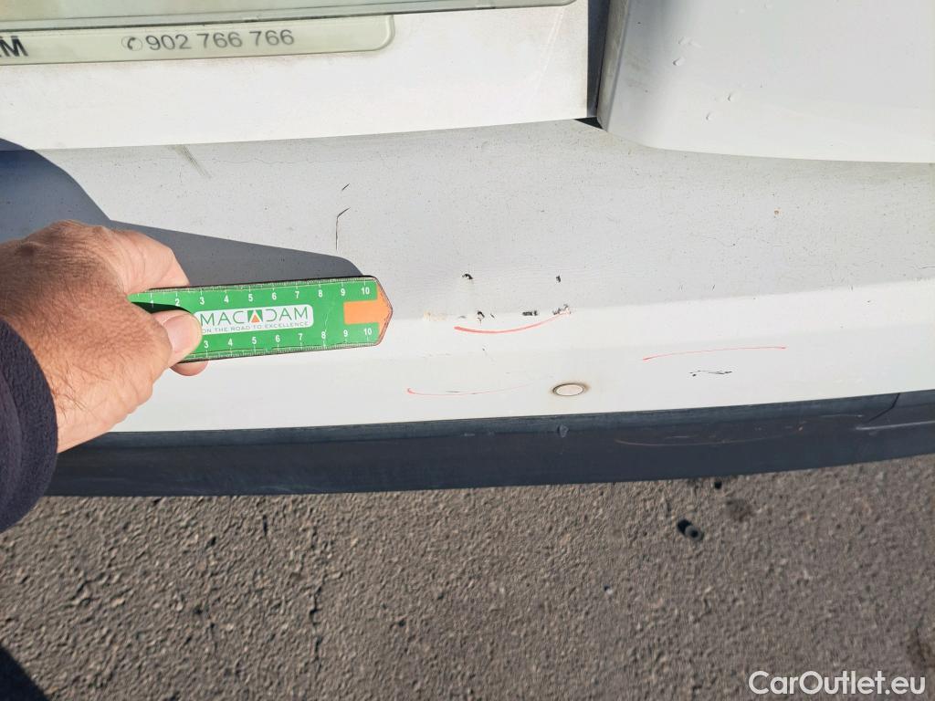  Toyota  Prius TOYOTA  / 2018 / 5P / berlina con portón 1.8  AWD-i #34