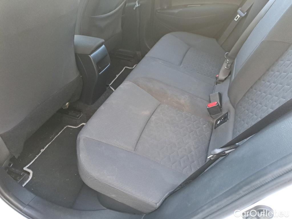  Toyota  Corolla TOYOTA  1.8 125H ACTIVE TECH E-CVT #23